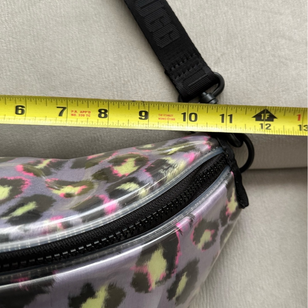 New UGG Nasha Clear Crossbody Belt Bag Fanny Pack Purple Pink Cheetah - Picture 8 of 11